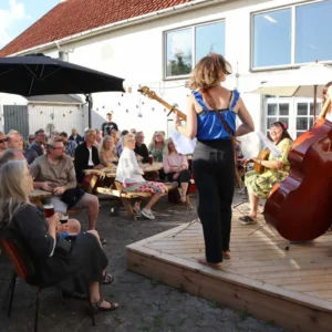 Koncert med Chasing the Devil
